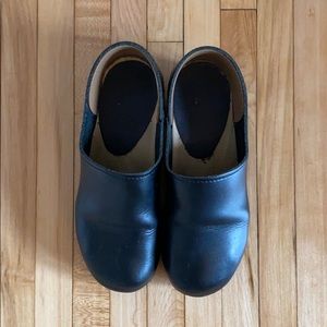 Sven Rubber Soled Clog Size 37